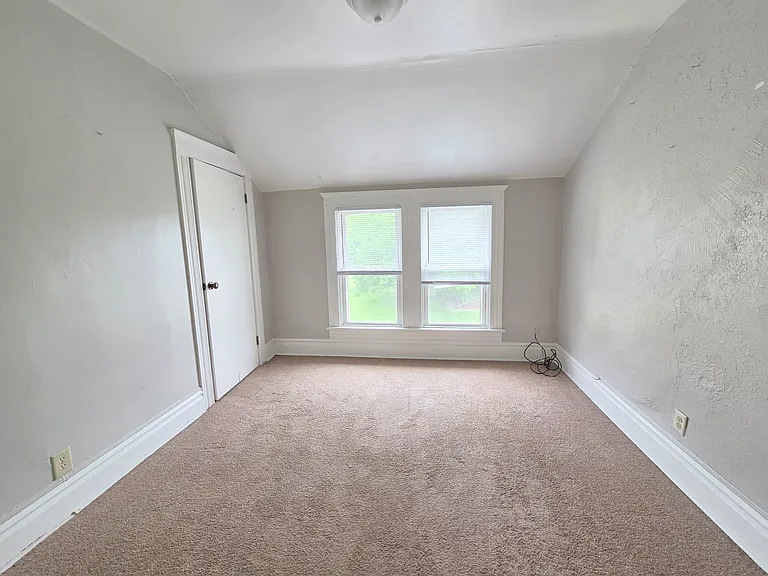 217 W Masterson Ave — Photo 6