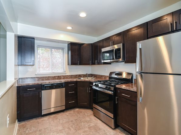 28L Montrose Manor Ct #18-F