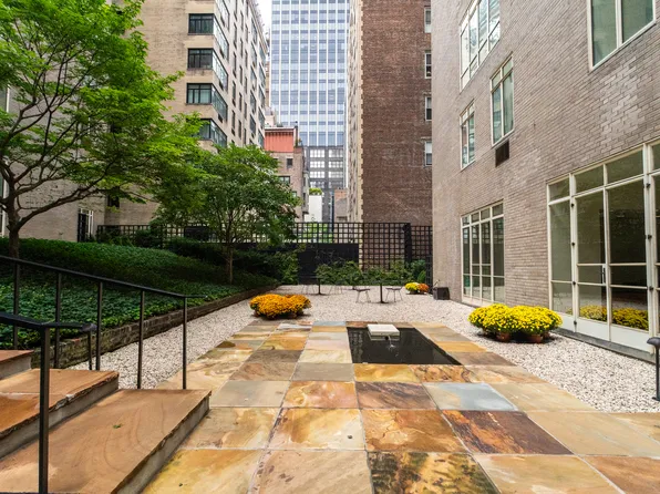 24 West 55th Street image 11 of 11