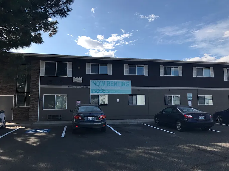 Cascade Village — Photo 9
