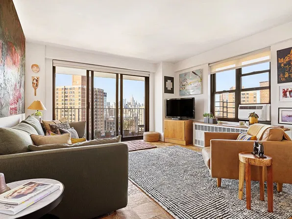 264 E Broadway APT C2003, New York, NY 10002