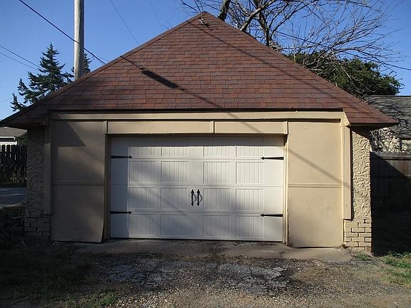 3rd image of 1217 N A St