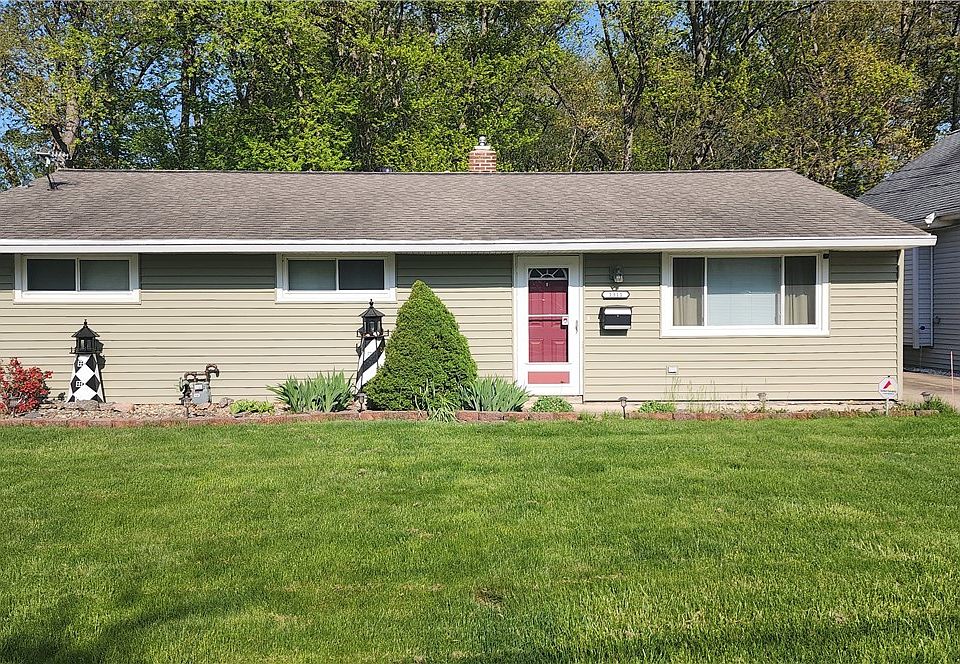 1st image of 1311 Beech St