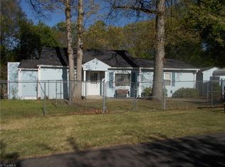 3883 Sheraton St, Winston Salem, NC 27105