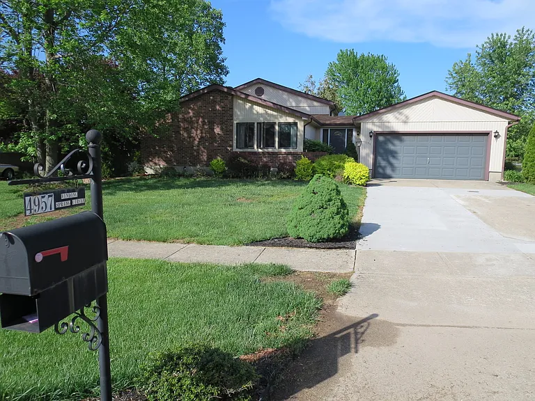 4957 Winding Spring Cir — Photo 2