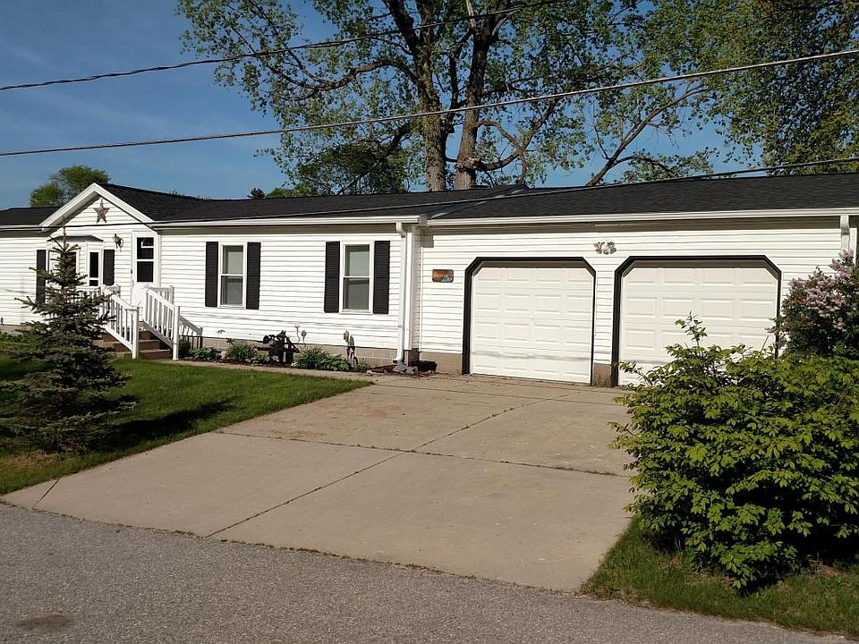 1st image of 9834 Clearwater Dr