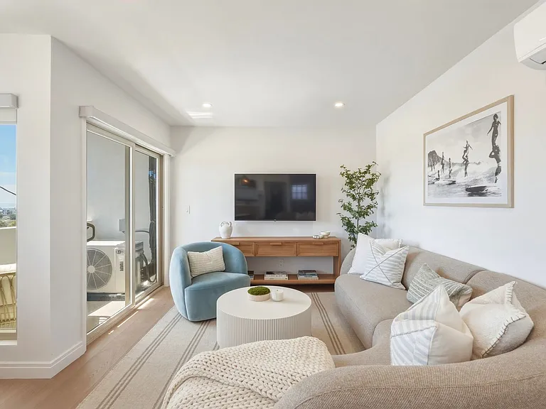 720 21st Street (Anza 20720, LLC) — Photo 6