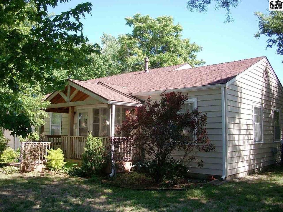 1st image of 615 W 20th Ave