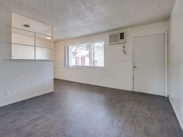 Orland living area