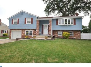 105 Harvey Pl, Mount Laurel, NJ 08054