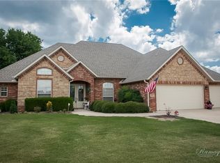 213 S Old Wire Rd, Lowell, AR 72745