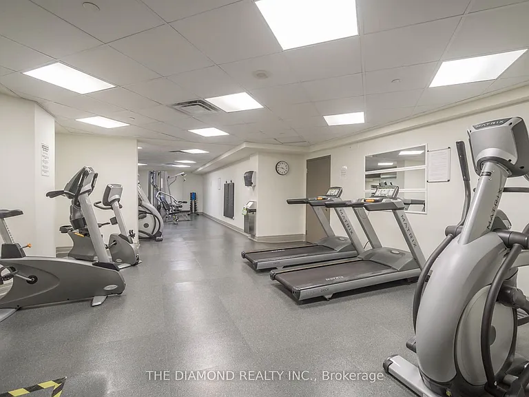 61 Heintzman St #1501 — Photo 37