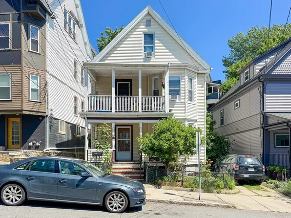 57 Bartlett St, Somerville, MA 02145