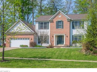 1239 Freeport Dr, Medina, OH