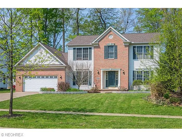 1239 Freeport Dr photo 1