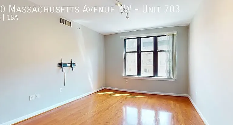 400 Massachusetts Ave NW #703 — Photo 7