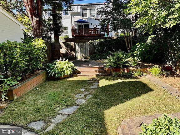 4th image of 203 Garden Ct