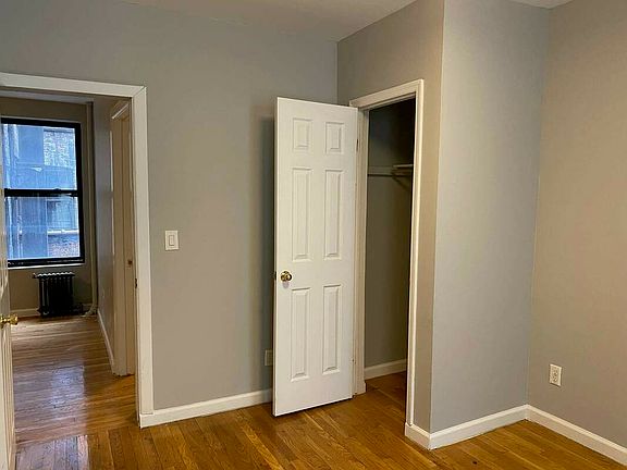 4th image of 1571 Lexington Ave #4A