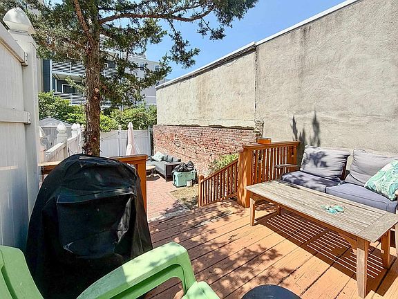5th image of 410 Adams St APT 1R