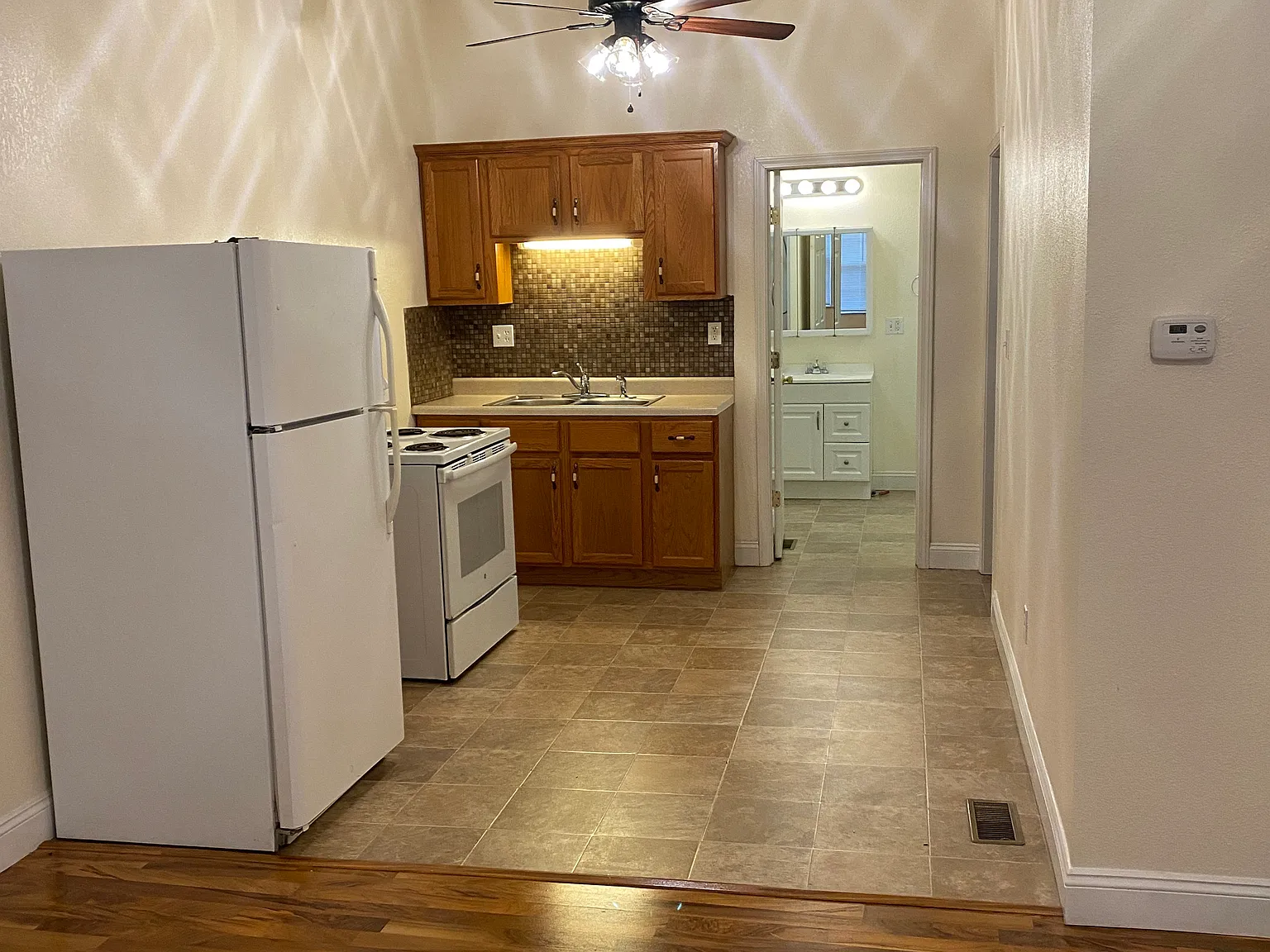 1 bed, 600 sqft, $900 — Photo 1