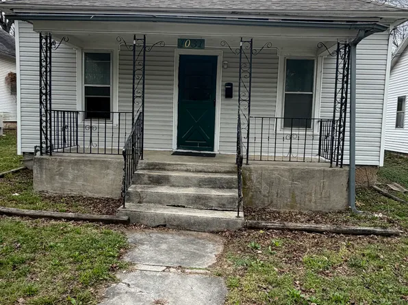 1031 Valley St, Carthage, MO 64836