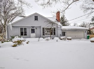 2772 Oak St, Willoughby Hills, OH 44094