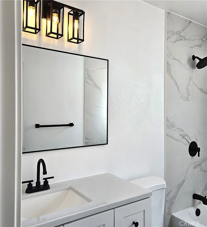 2 bed, 815 sqft, $2,800 — Photo 4