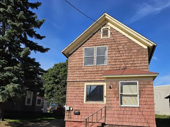 803 Hancock St, Hancock, MI 49930