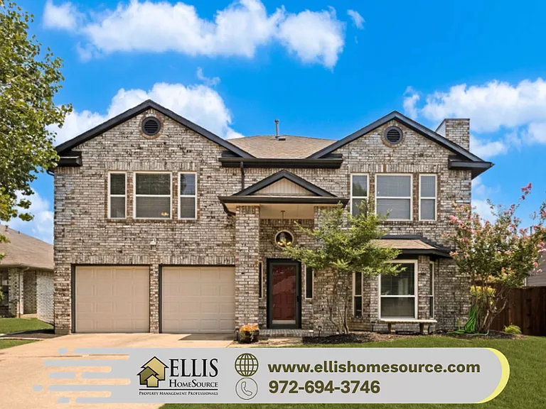2204 Winslow Ct — Photo 1