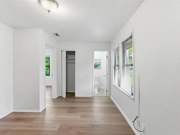 2206 Page Ave — Photo 23