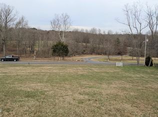 1 Mountain View Ln, White Pine, TN 37890