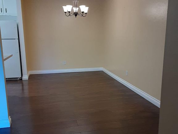 2nd image of 2566 White Oak Pl Unit 2