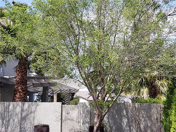 2nd image of 8204 Quail Nest Ave