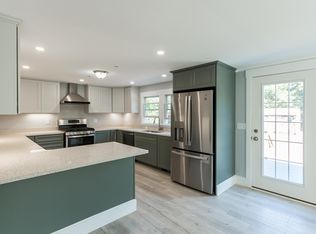 13 Norris Ave, Oak Bluffs, MA 02557