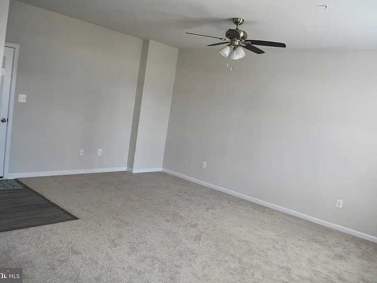 6050 Krantz Dr — Photo 2