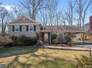 8203 Briar Creek Dr, Annandale, VA 22003