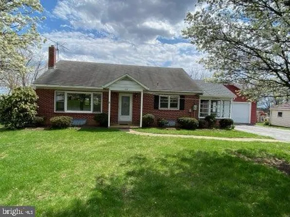 664 Elm St, Bally, PA 19503