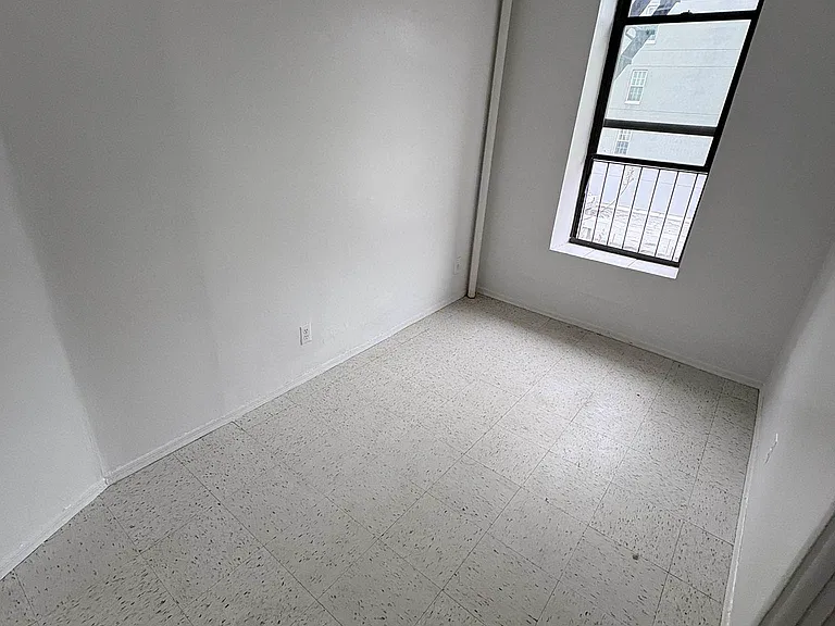 301 Hooper St #31 — Photo 5