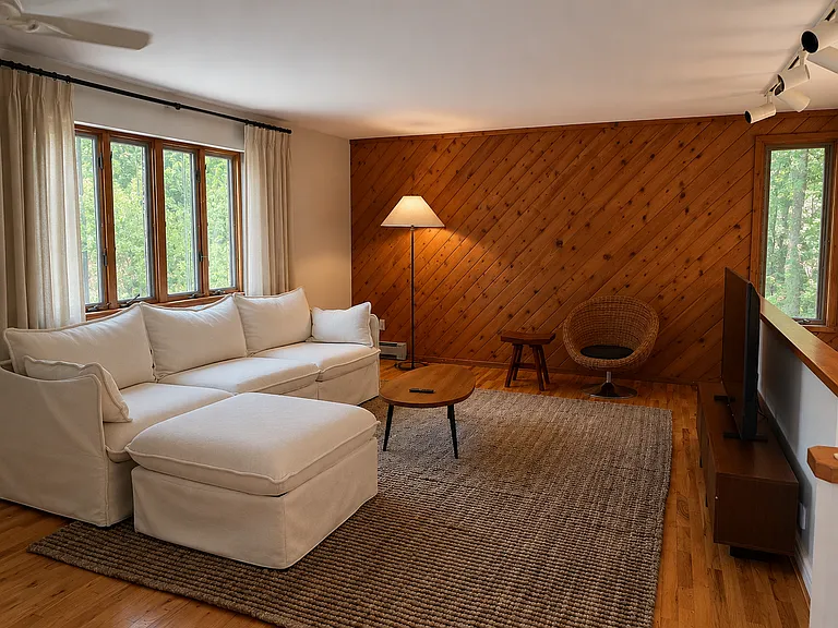 16 Argyle Ln — Photo 12