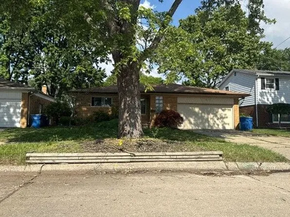 31355 Gilbert Dr, Warren, MI 48093