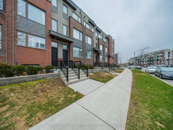 152 Frederick Tisdale Dr, Toronto, ON M3K 0A8