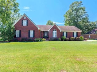 1806 Pleasant Dr, Muscle Shoals, AL 35661