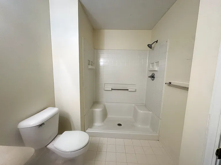 47909 Cardiff Ave — Photo 16