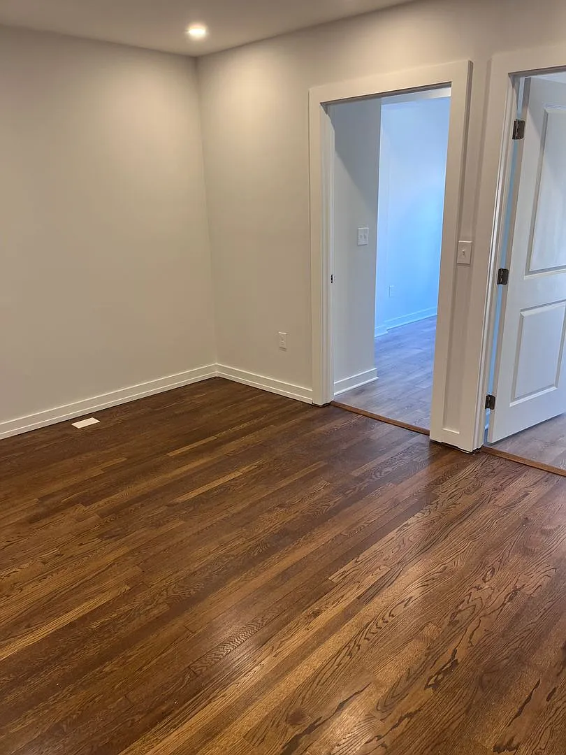4724 3rd Pl — Photo 3