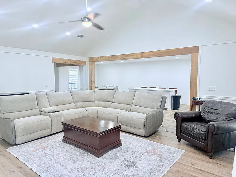 114 Redbud Trl — Photo 39