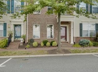 733 Harbor Side St, Woodbridge, VA 22191