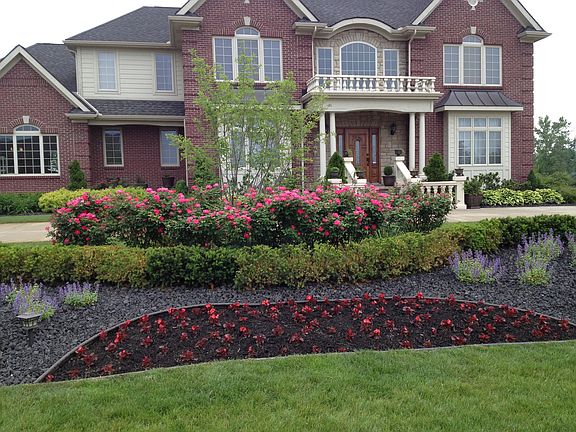 Front landscaping in season