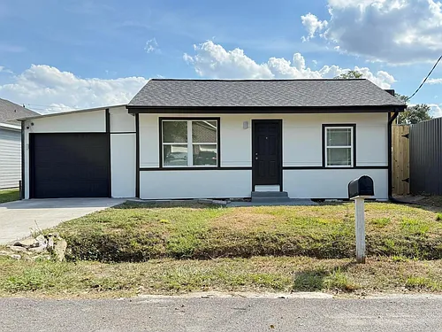 889 Chas Ln Photo 1