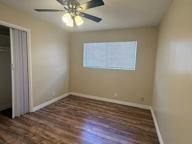 15843 Sierra Vista Ct — Photo 11