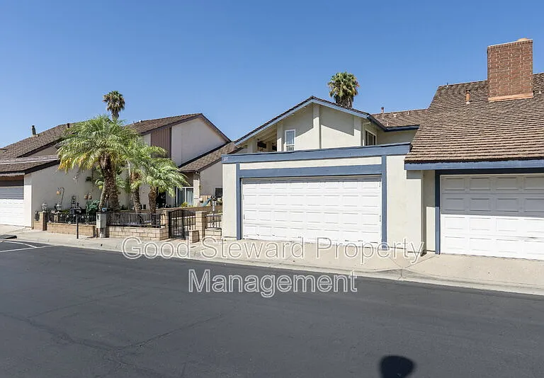 207 Los Padres Ln — Photo 2